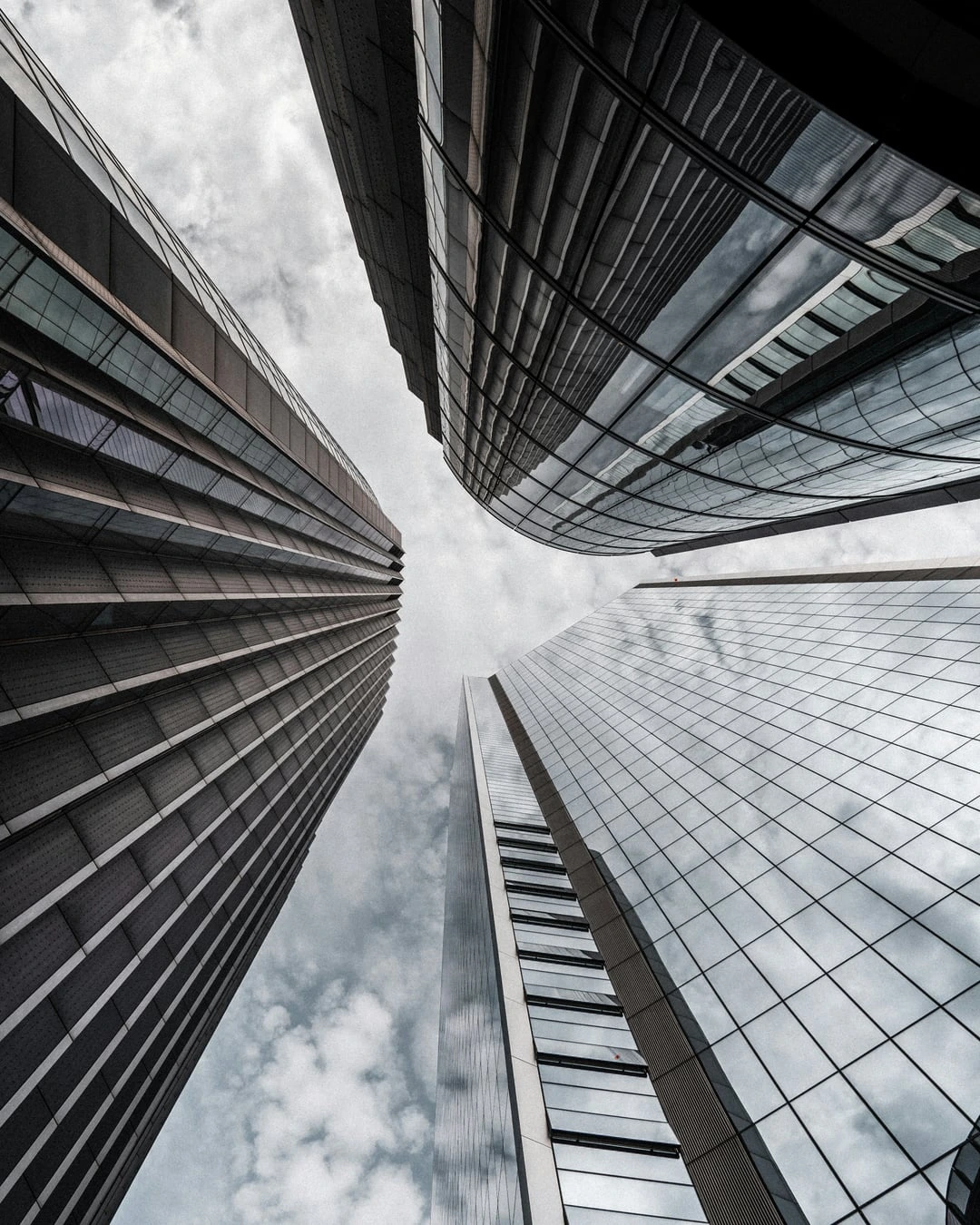 هيكلة الشركات والعمليات الرأسمالية